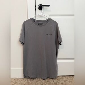 Alphalete Men's Short-Sleeve Crew Tee — Charcoal Gray